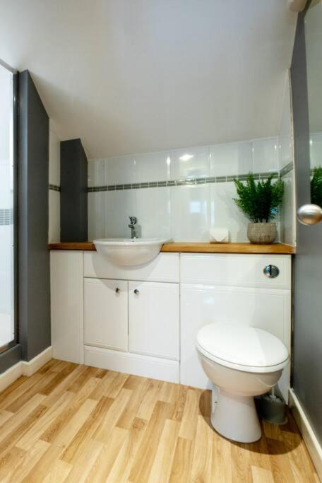 Апартаменты The Nest - Cosy And Quiet 1 Bed Central Бакингем Экстерьер фото